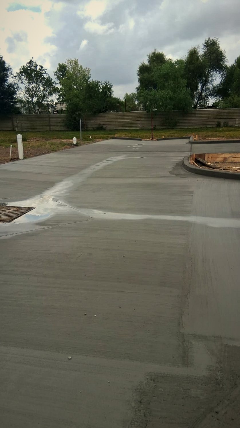 Finished concrete drive